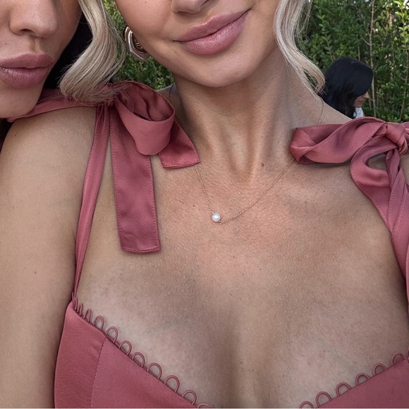 Elegant Brown Ruffled Dress - Picture 6 of 6